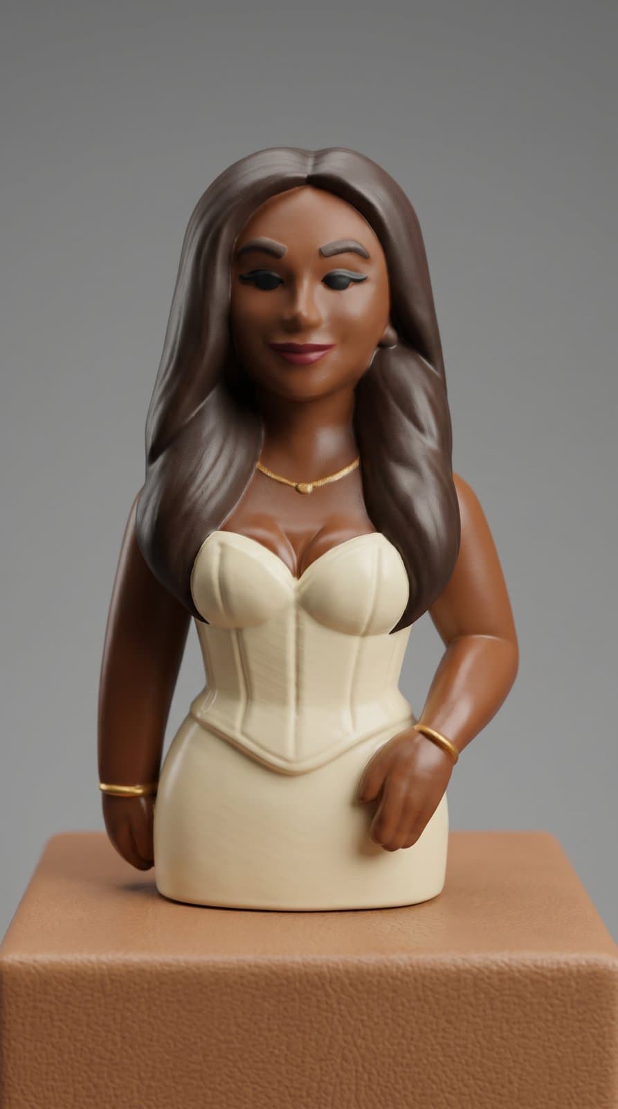 Miniatura caricata de mulher de vestido claro sobre base de madeira